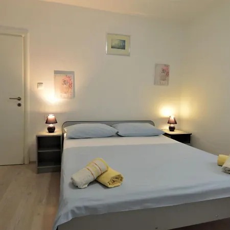 Apartment Klaric-2 By Interhome *