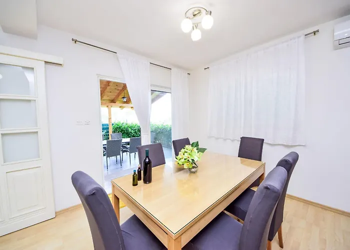 Klaric-2 By Interhome Appartement Trogir