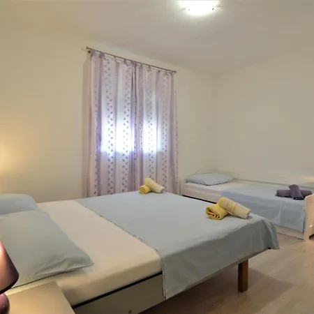 Apartman Klaric-2 By Interhome